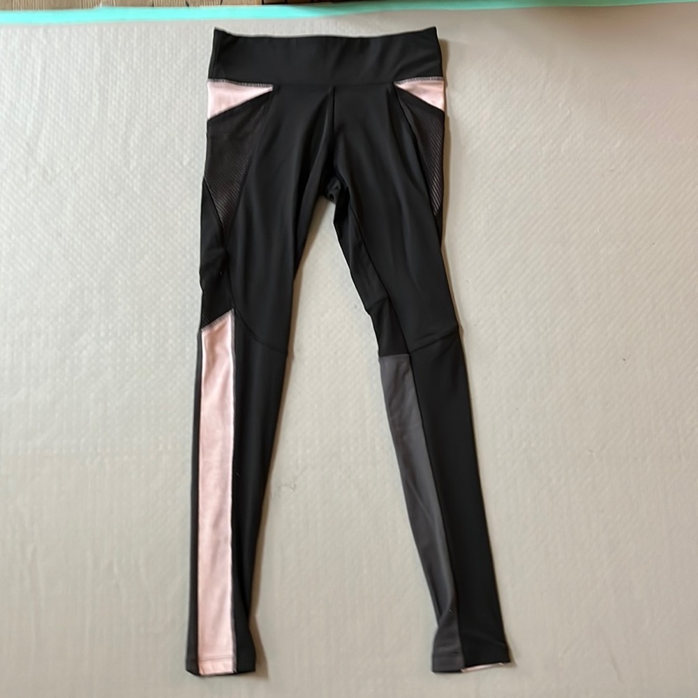 PINK Victoria’s Secret yoga pants